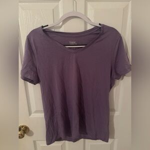 Time and Tru Lavender V-Neck Short Sleeve Tee